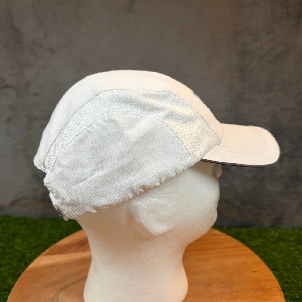 Athleta Run Wild White Running Hat Mesh Performance Adjustable‎ Cap Womens